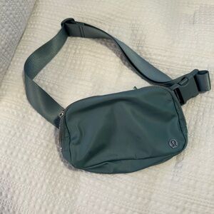 Lululemon belt bag